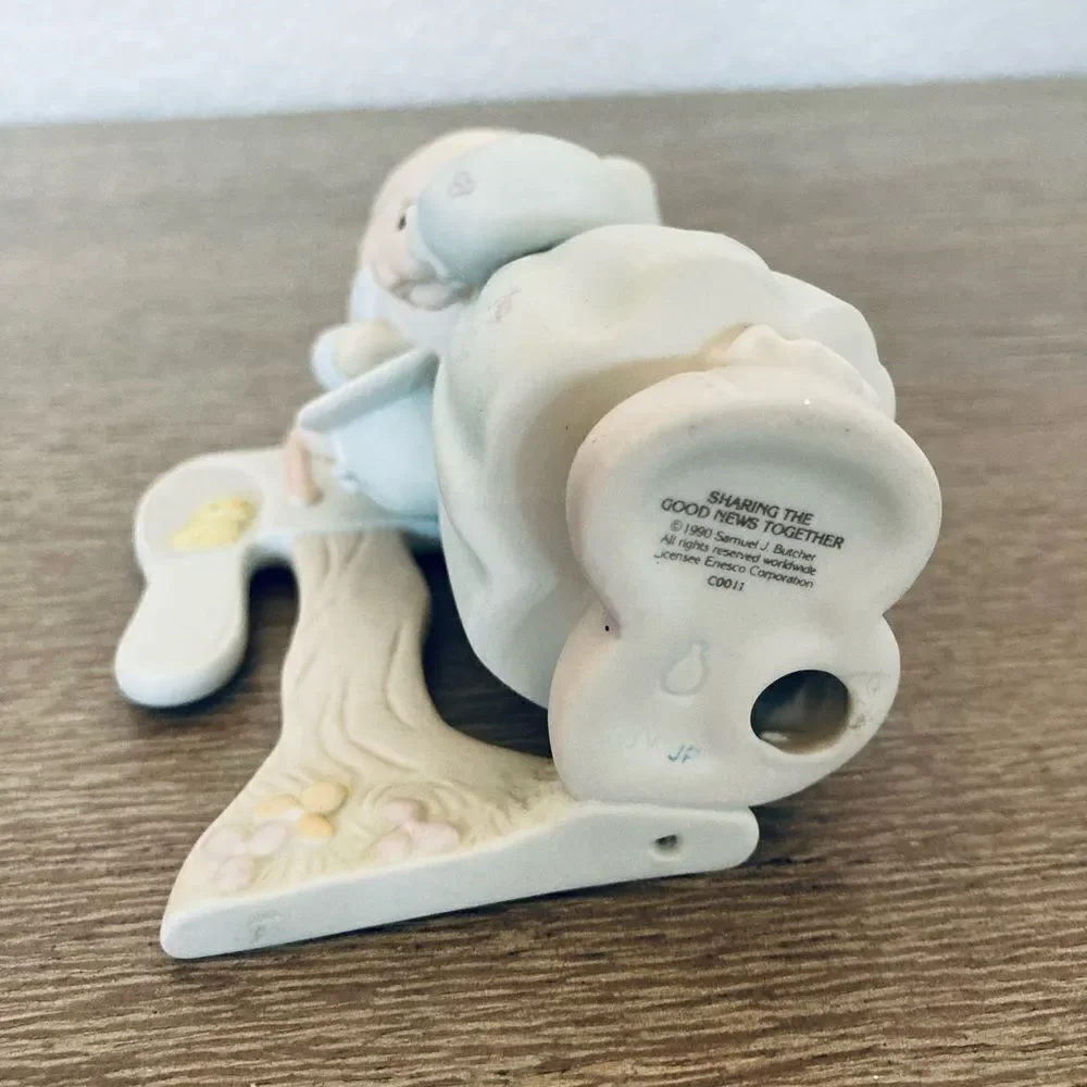 Precious Moments Sharing the Good News Together Figurine